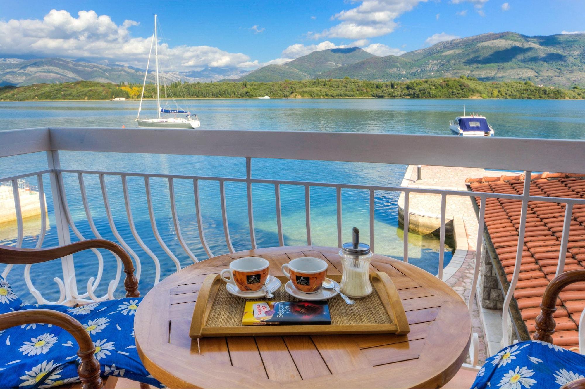 Apart-Hotel Villa Lav Nova Pec Dış mekan fotoğraf